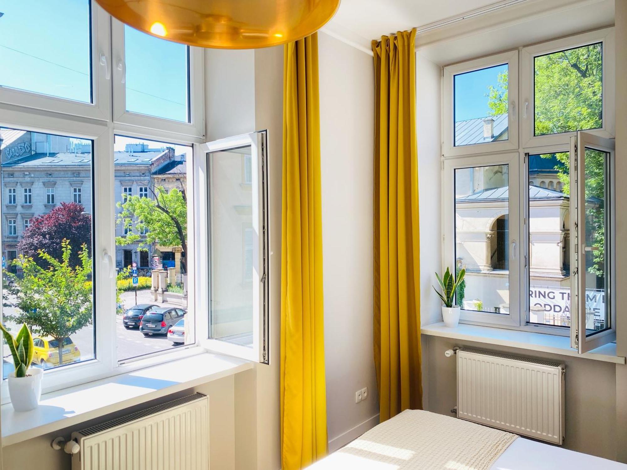 Two-Bedroom Apartment City View
