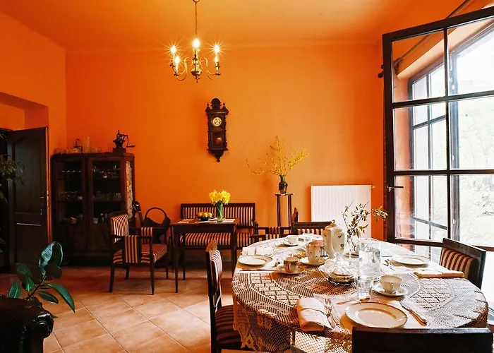 Piano Guest House